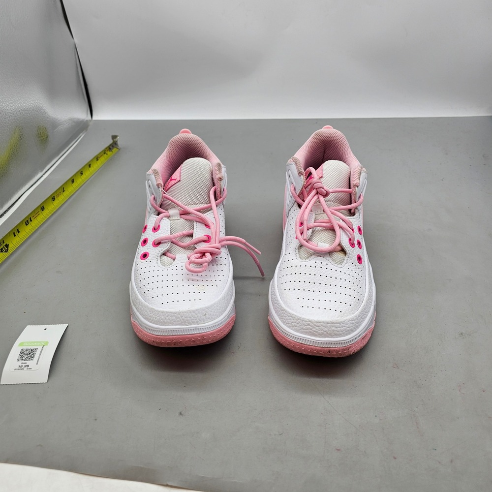 Jordan Max Aura 5 White Pink Girls Youth Sneakers‎ FD8789-116 Size 6Y